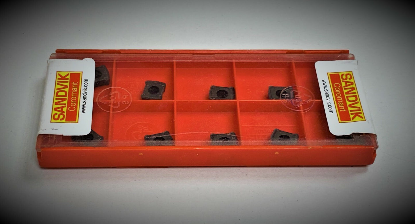 10 pcs.  Sandvik  LCMX 03 03 08-53 3040  Carbide Inserst LCMX 030308-53 3040