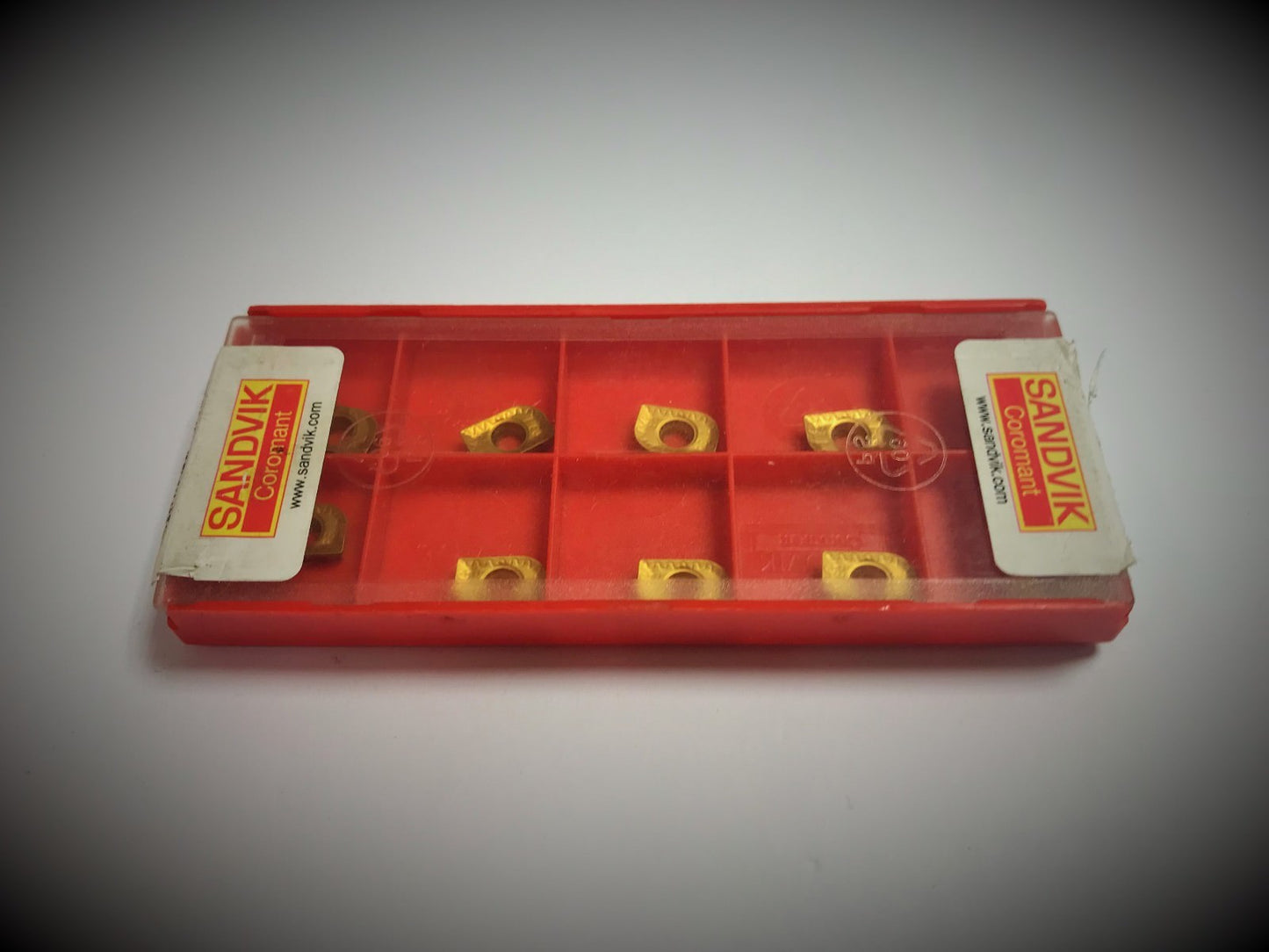 10pcs. Sandvik R215.44-090231M-WL 235  Carbide Inserts R215.44-09 02 31M-WL 235