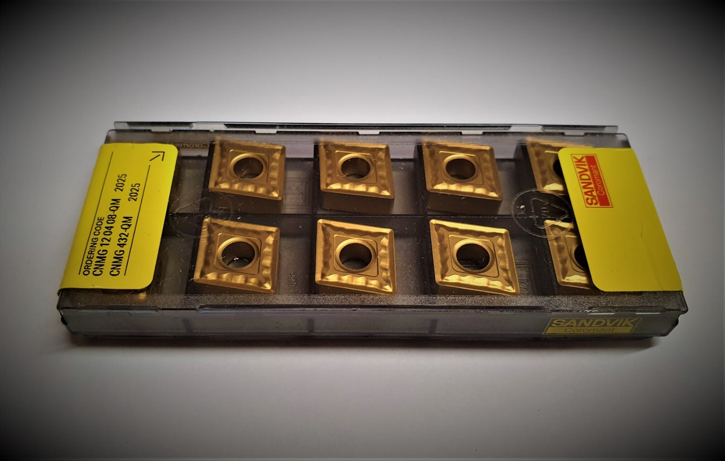 10pcs Sandvik  CNMG 12 04 08-QM 2025 Carbide  Inserts CNMG 432-QM 2025